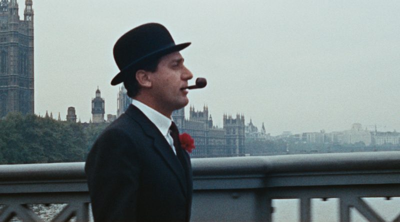 Alberto Sordi in "Fumo di Londra"